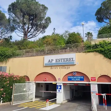 Cap Esterel Village Duplex Vue Et Golf דירה Saint-Raphaël